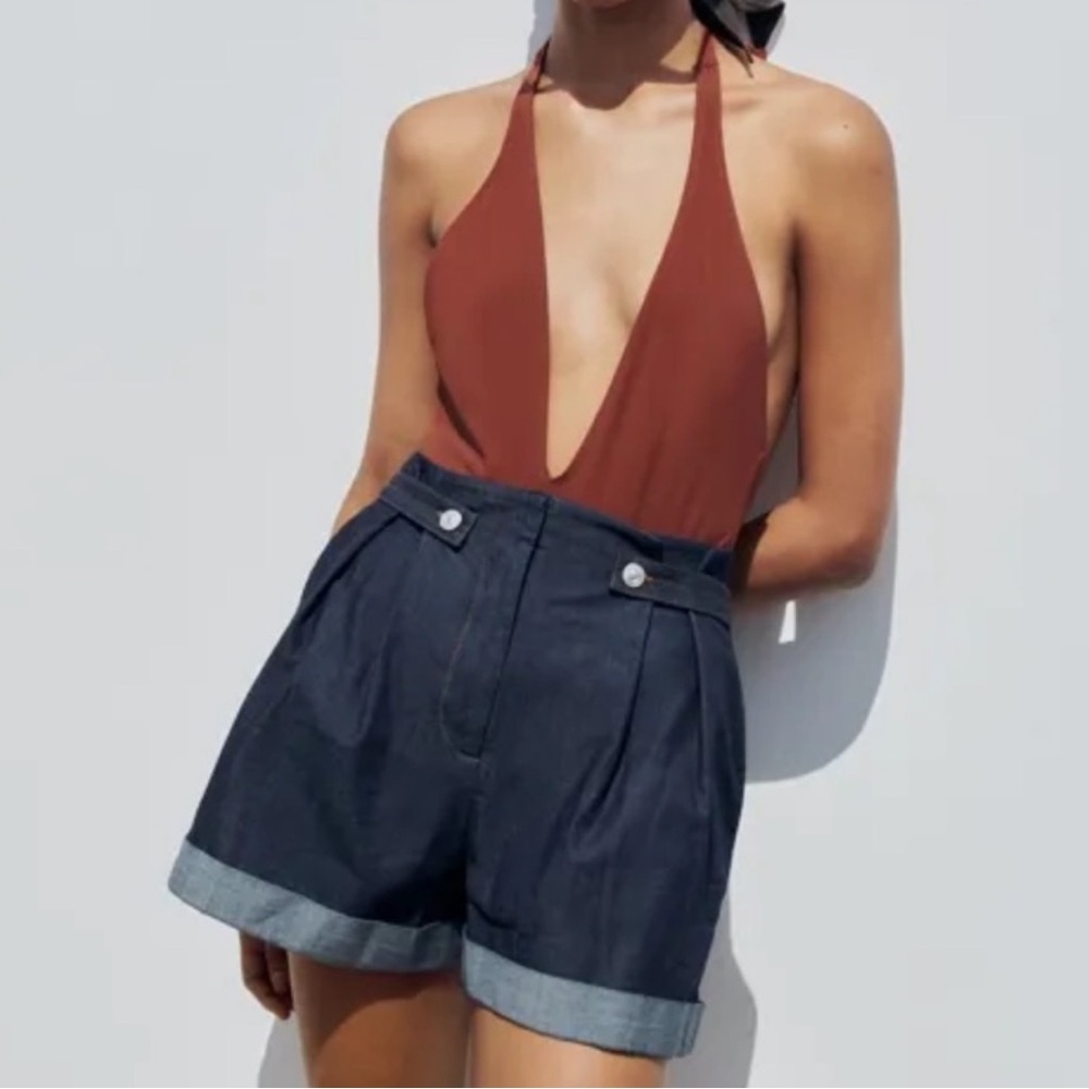 Zara Dark Denim Paperbag Waist Shorts, size S